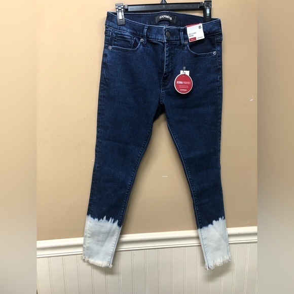 Express Ankle Leggings Mid Rise Dipped Bleached Bottom Hem Size 8s NWT - Picture 1 of 5